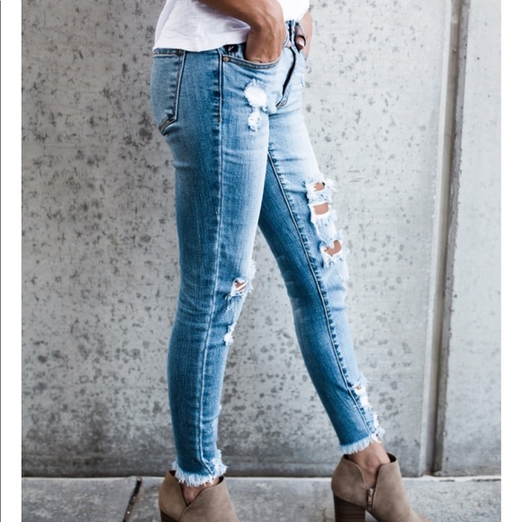 NWT Kan Can Distressed Frayed Skinny Jeans Denim - Picture 4 of 8